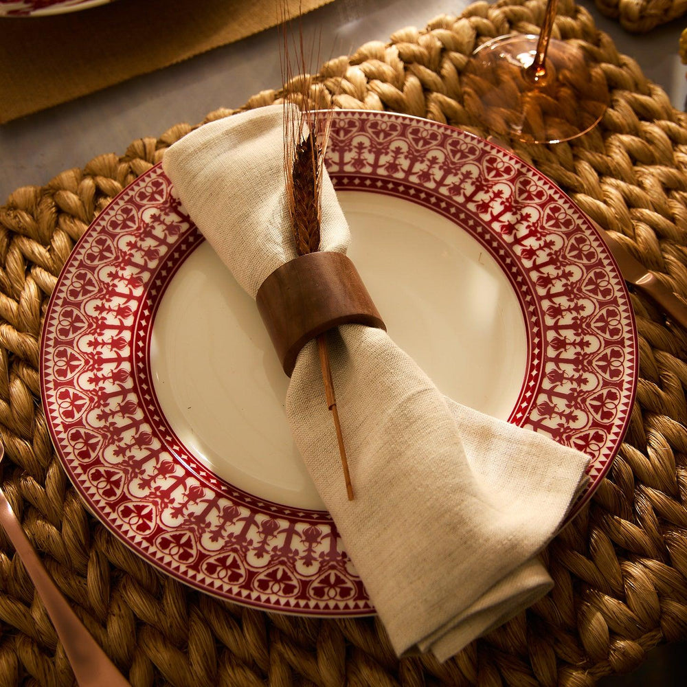 Casablanca Crimson Table Set for 8 image 2